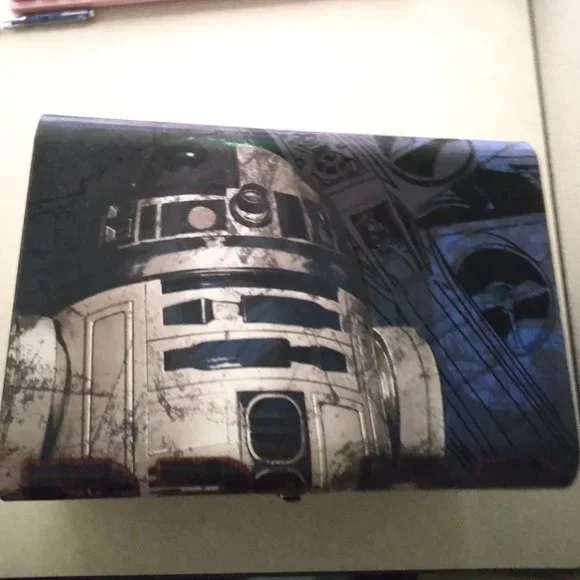 Star Wars Clasp Chest solofficialkw.com